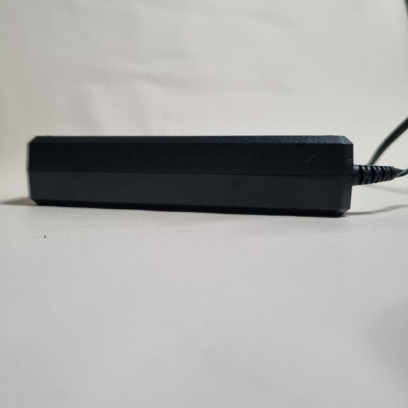 Power Supply Adapter 20V 2.25A 45W Charger - Picture 4 of 5